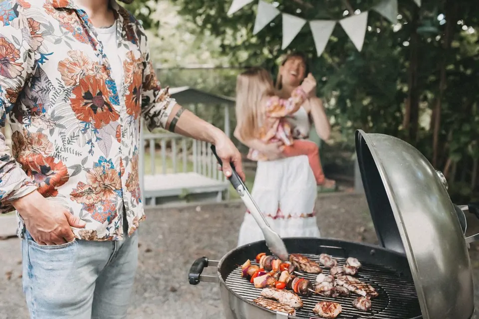 Grillmoment mit HelloFresh-Produkten aus der HelloBBQ-Creator-Kampagne